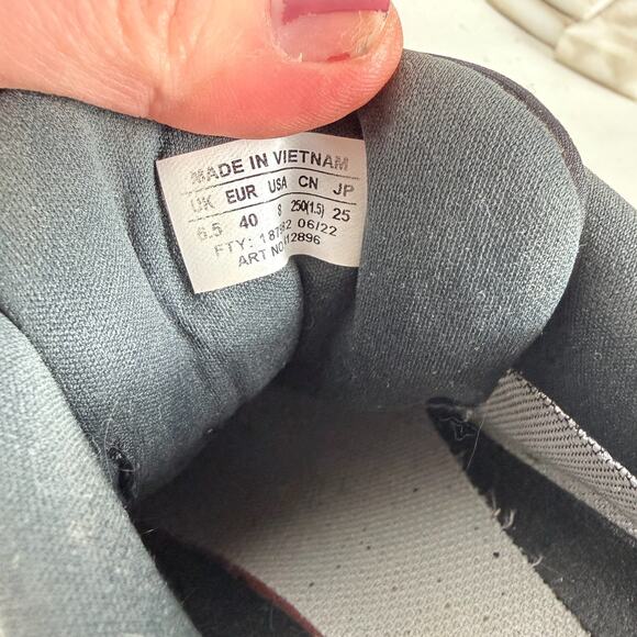 Salomon X Ultra 4 Gore-Tex Hiking Shoes Women's 8 Black Stormy Weather Low Top - Picture 10 of 10